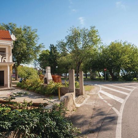 Apartment Raslina Lxvi エクステリア 写真
